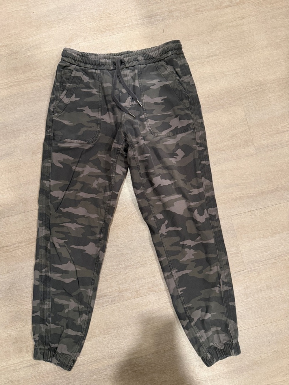 Athleta Women's Camouflage Track Joggers - Olive & Charcoal Size 8